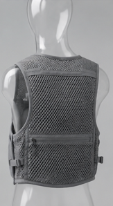 CLUB RUN AeroFlow Vest — chest storage pockets detail
